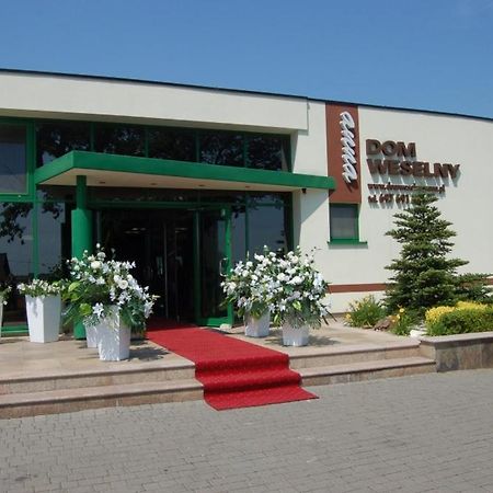 Готель Dom Weselny ,, Anna" Warlubie Екстер'єр фото